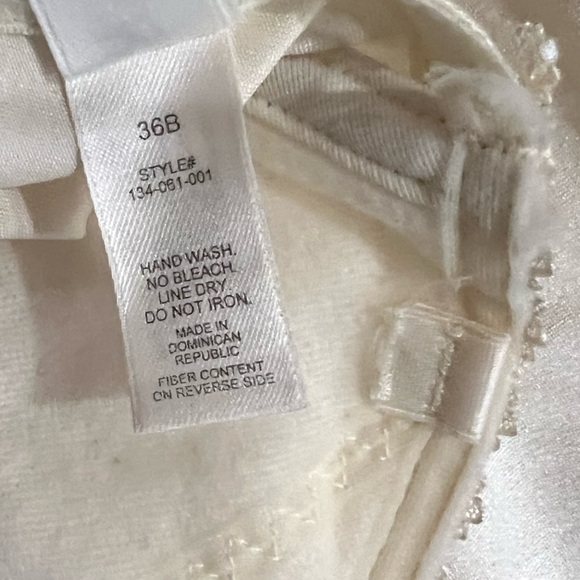 Victoria's Secret Vintage Cream Lace Shapewear Deadstock NWOT Size 36B Strapless - Picture 6 of 6